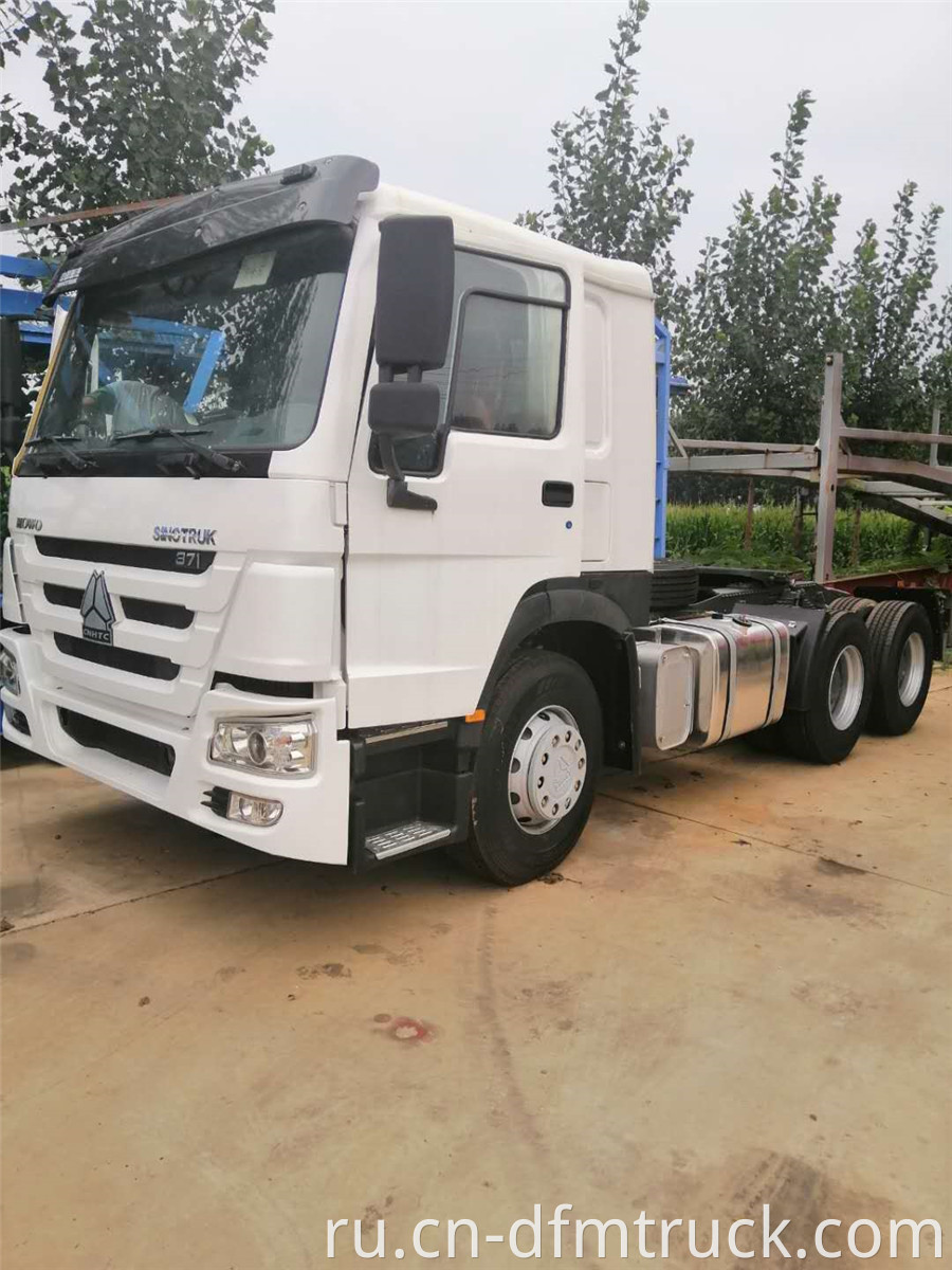 Sinotruck Howo 6x4 Truck Head 371hp 1